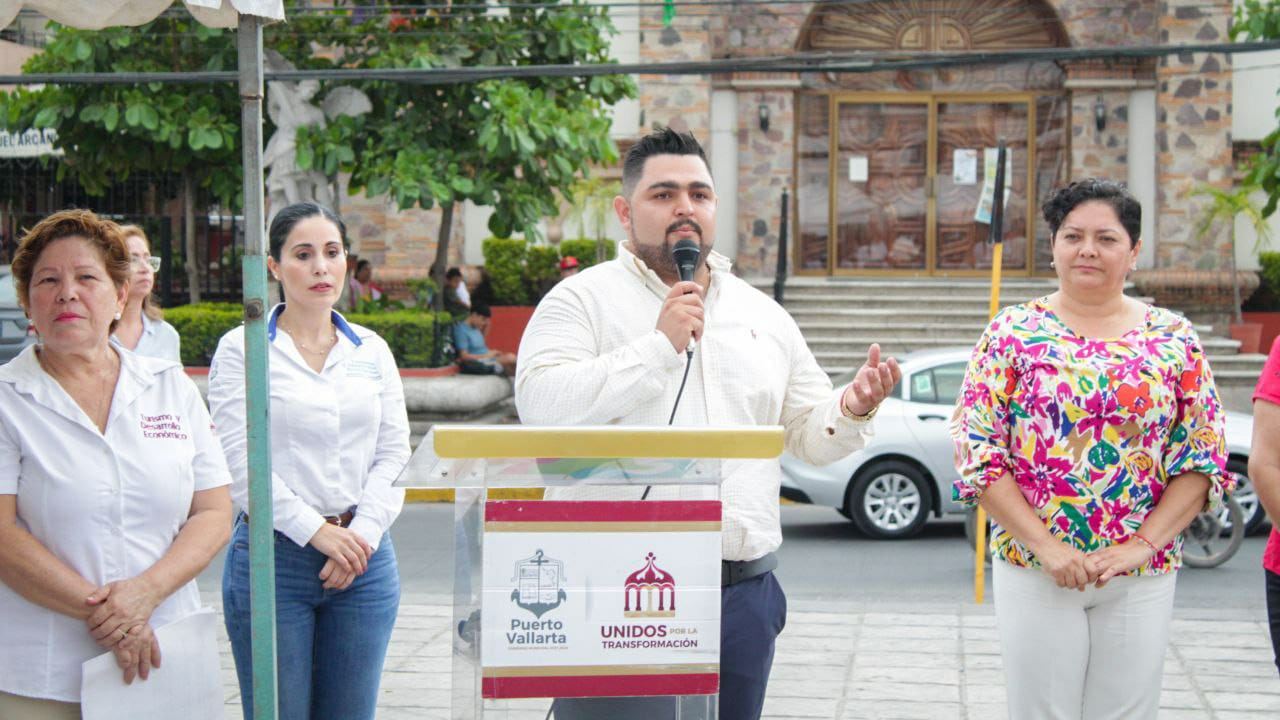 Ofertan mil 200 vacantes en feria de empleo | Vive Puerto Vallarta